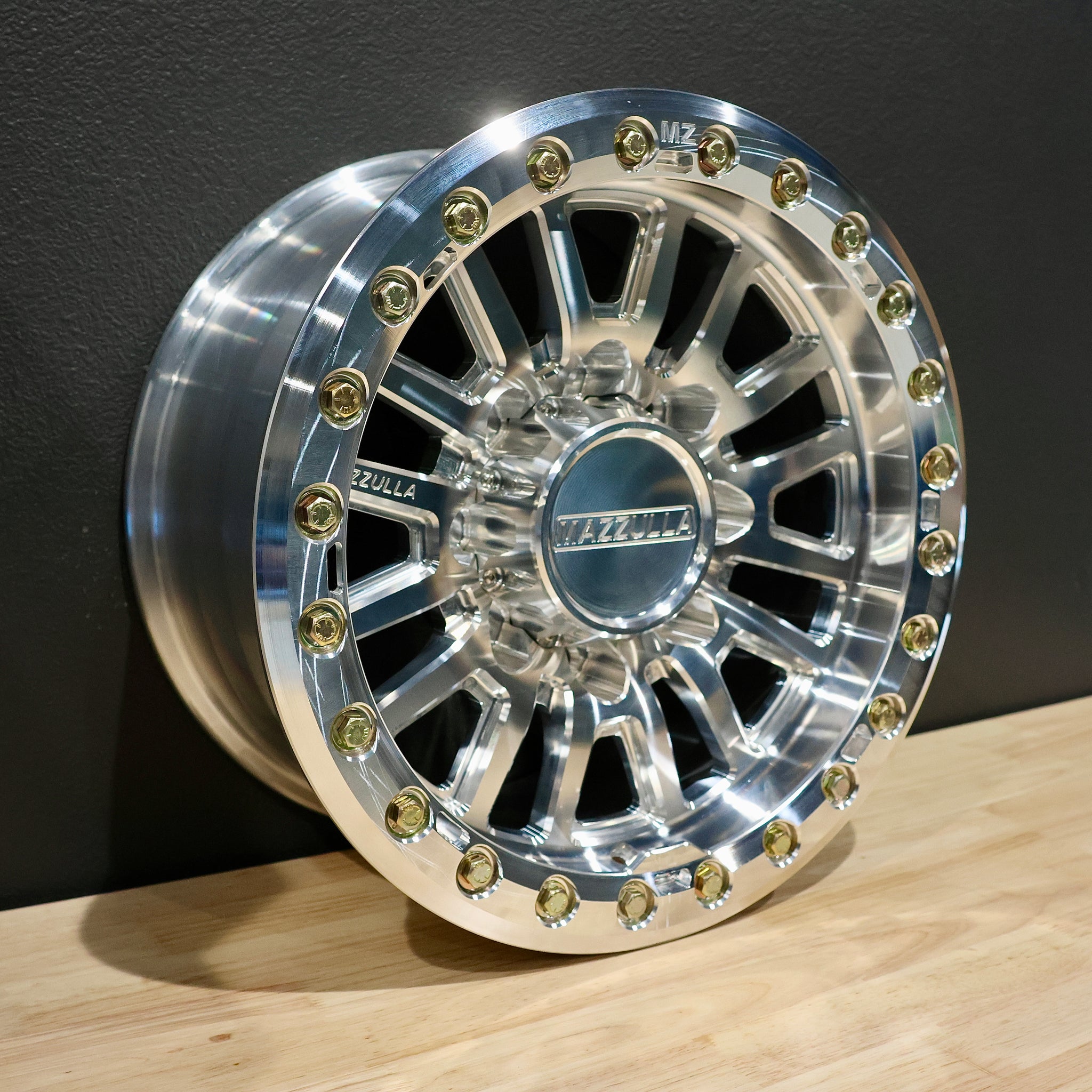 アクセサリー RT ENZO/APEX - 8 LUG BILLET CENTER CAP – Mazzulla Offroad